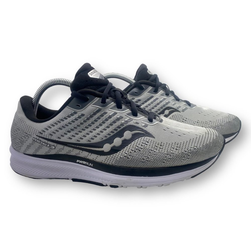 Saucony Ride 13- Mens Size 9 wide S20580-40 Gray Black Running Athletic Sneaker